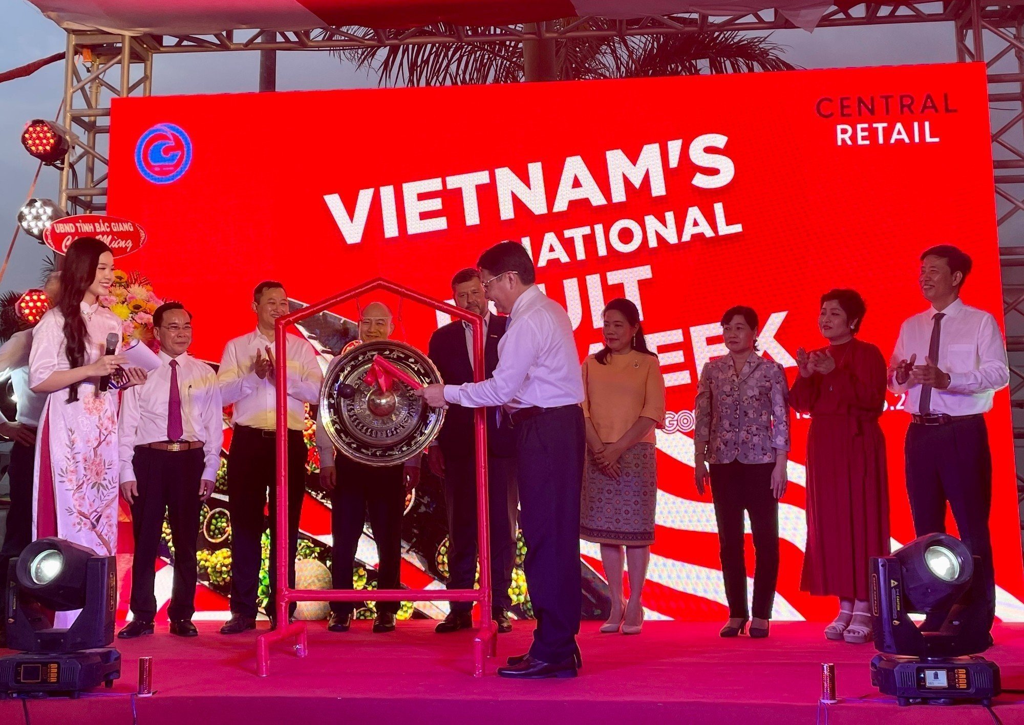 Tỉnh Sơn La tham gia Ngày hội trái cây Việt Nam tại tỉnh Tiền Giang